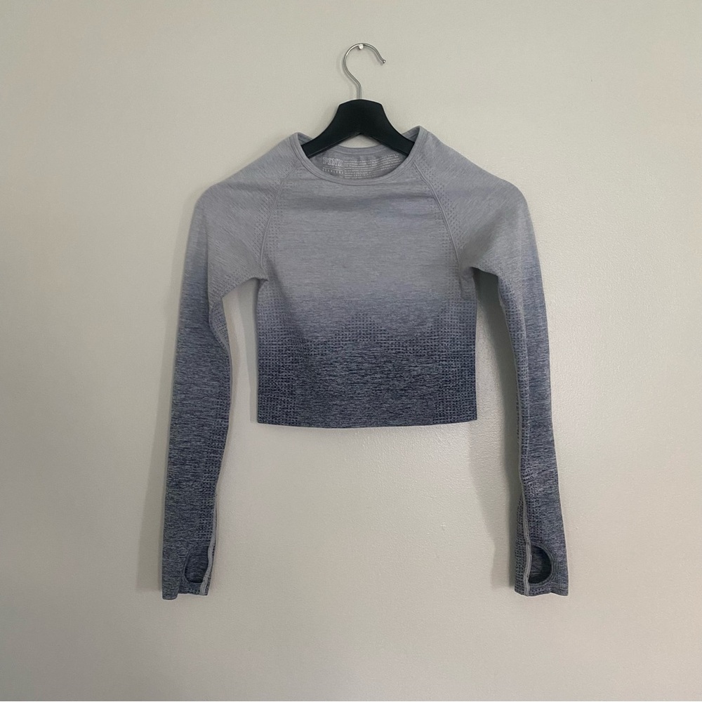 Victoria’s Secret Pink Seamless Long-Sleeve Cropped Top